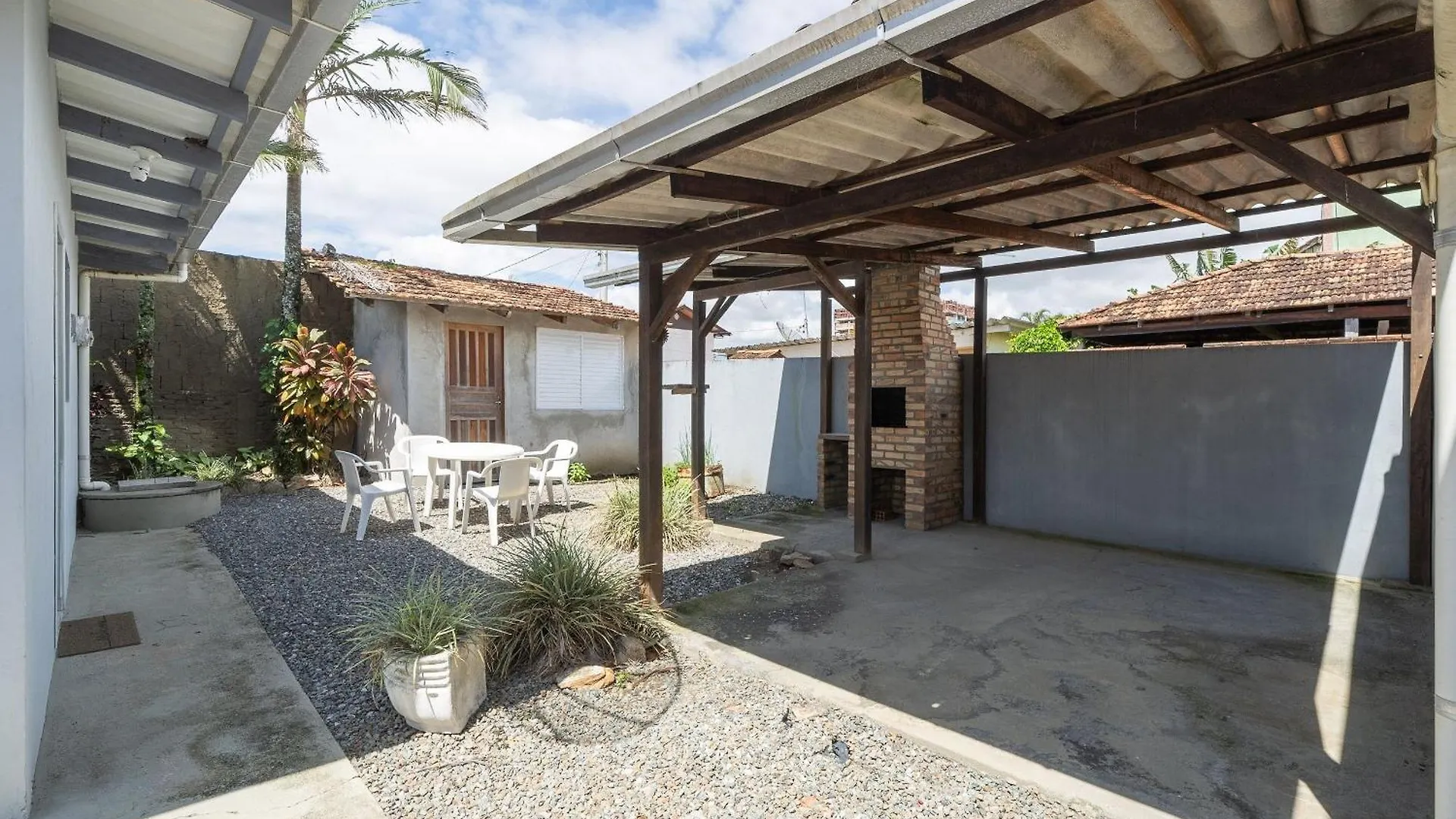 Casa 3Q C/ Churrasq. 100M Da Praia Rpr056 Penha